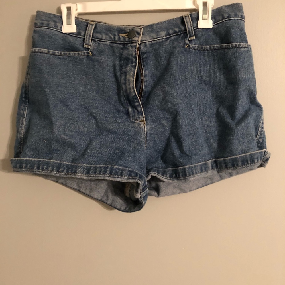 Vintage mom jean shorts